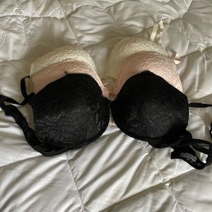 Set of 3 lace bras